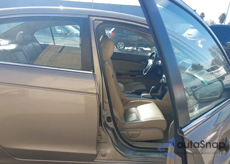 2009 Honda Accord 2.4 Ex-L из США, поврежденный, VIN 1HGCP268X9A188858